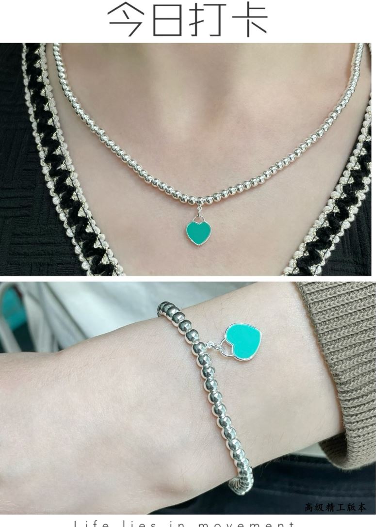 T*f*ny necklaces